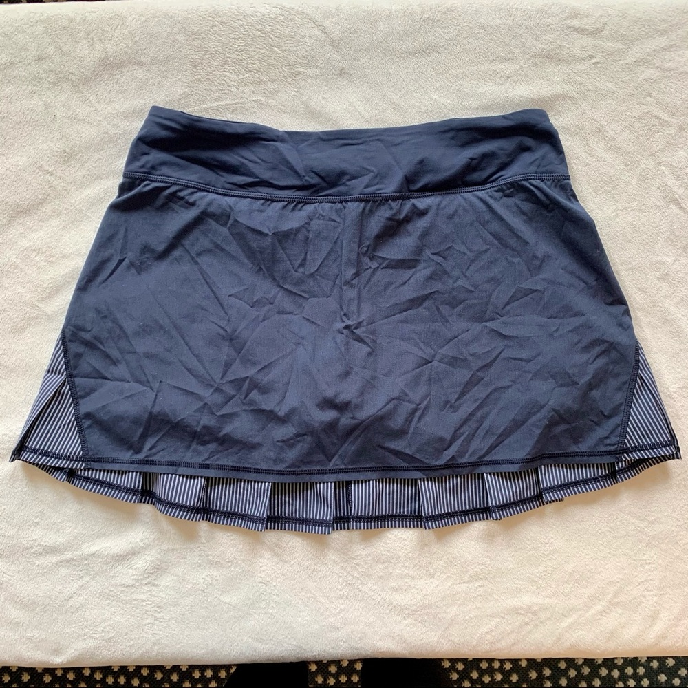 Lululemon Running/Tennis Skirt Sz 8 tall